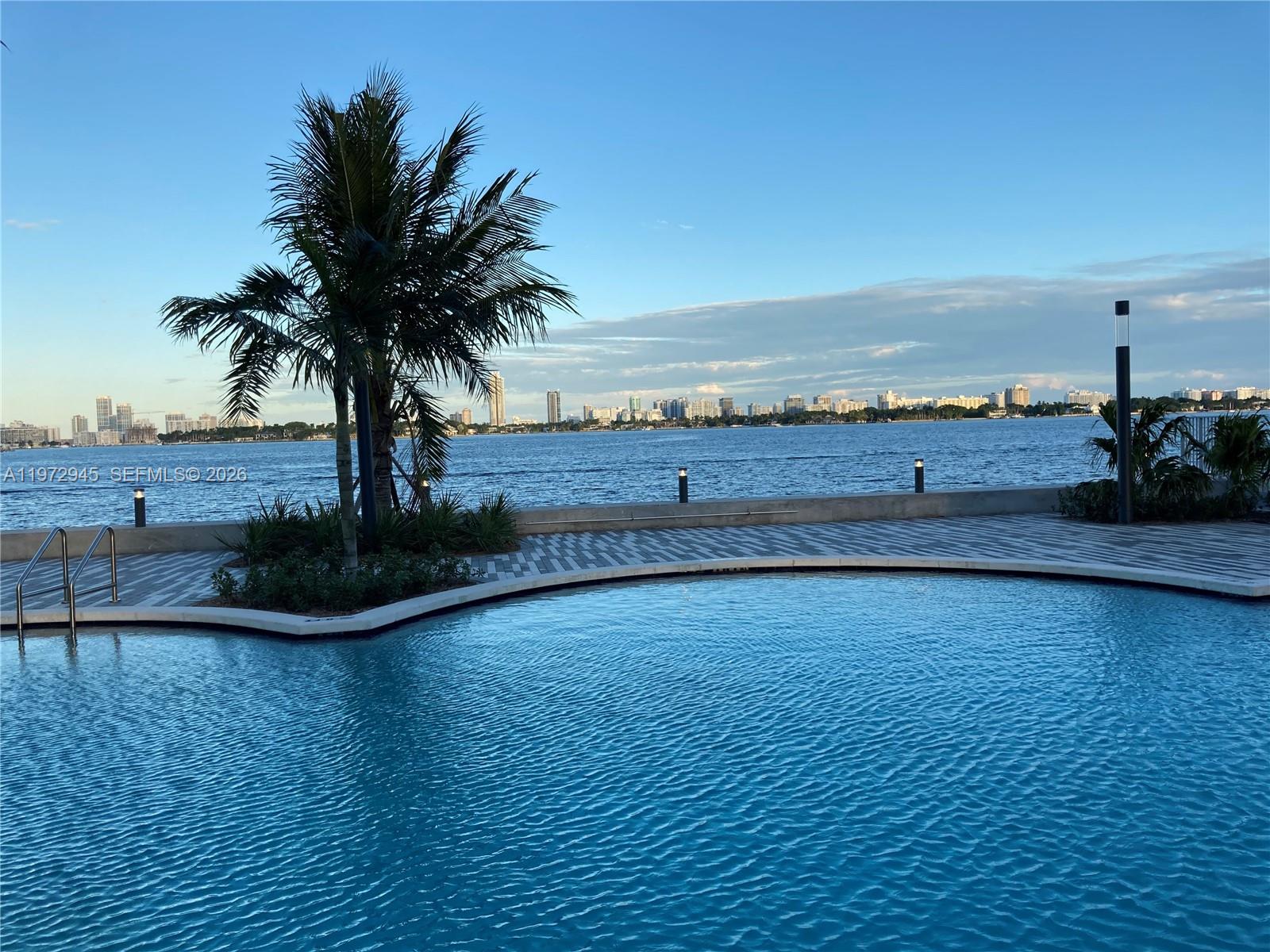 7501 E Treasure Dr #2M North Bay Village, FL 33141