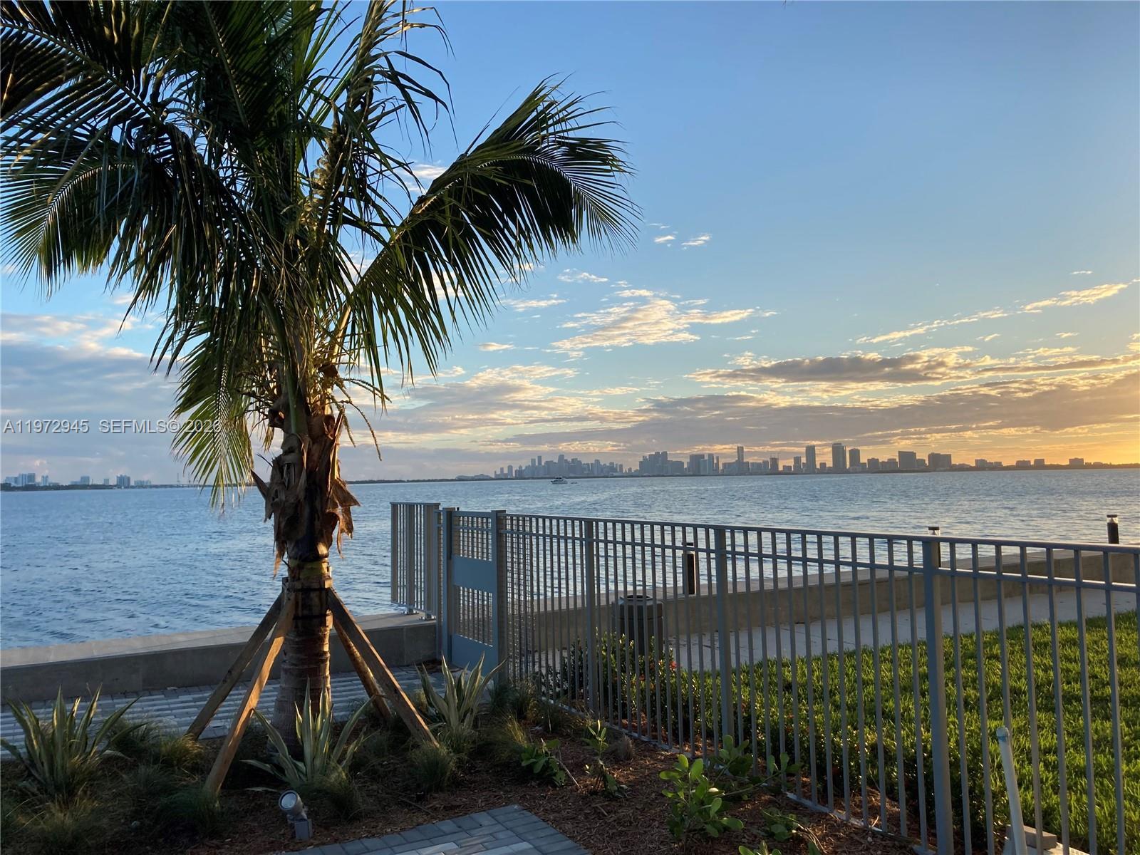 7501 E Treasure Dr #2M North Bay Village, FL 33141