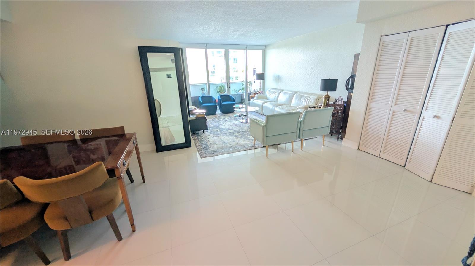 7501 E Treasure Dr #2M North Bay Village, FL 33141