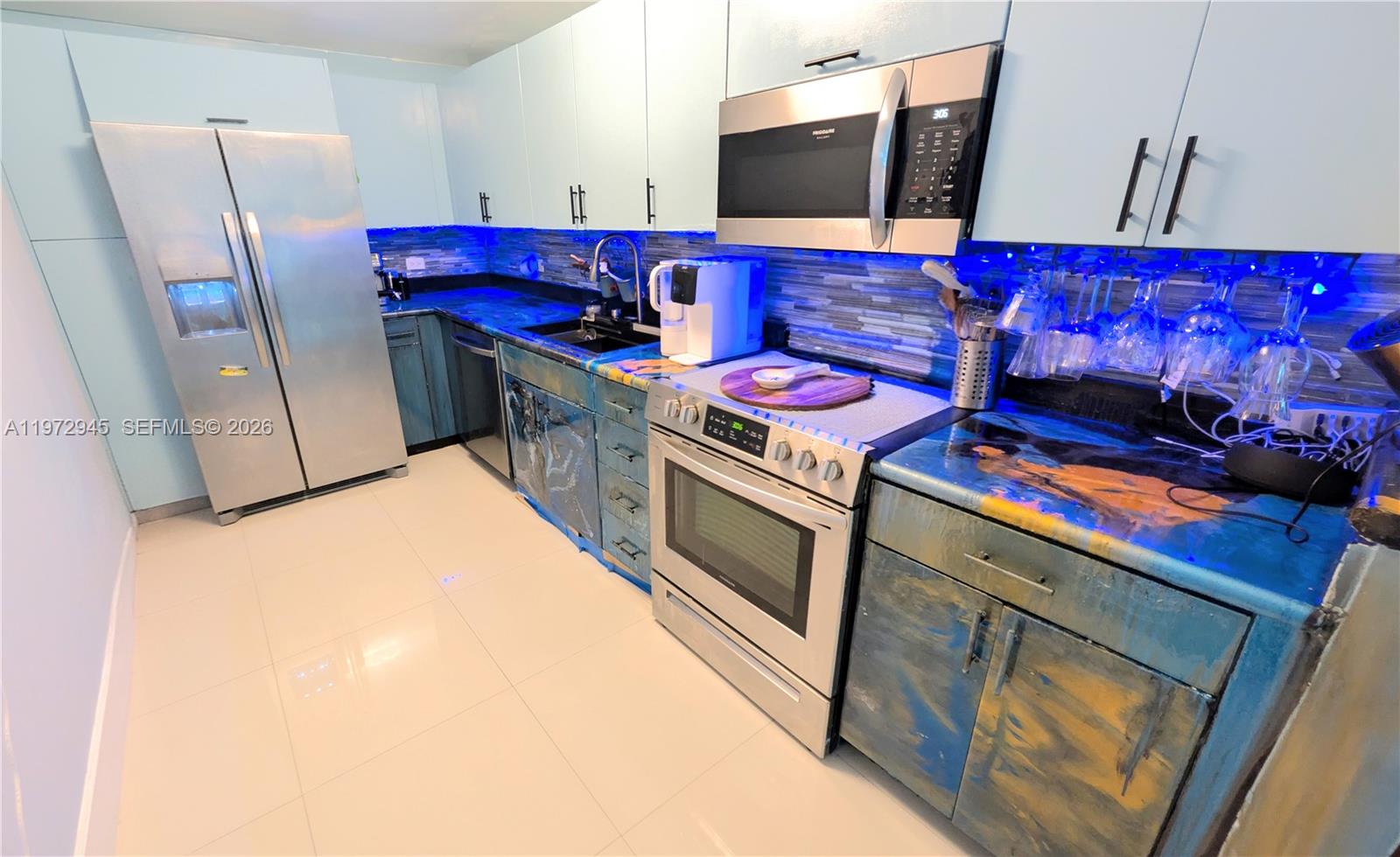 7501 E Treasure Dr #2M North Bay Village, FL 33141