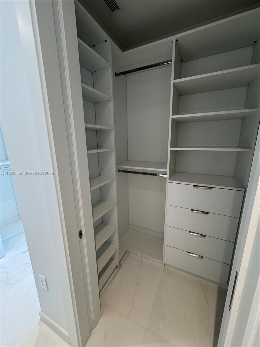 300 Biscayne Blvd Way #803 Miami, FL 33131