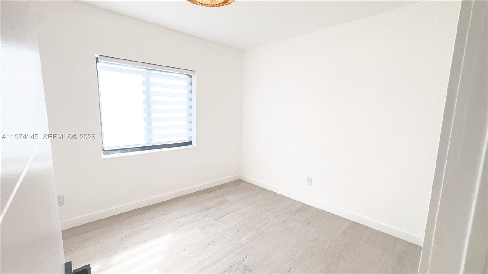 1645 NE 180th St North Miami Beach, FL 33162