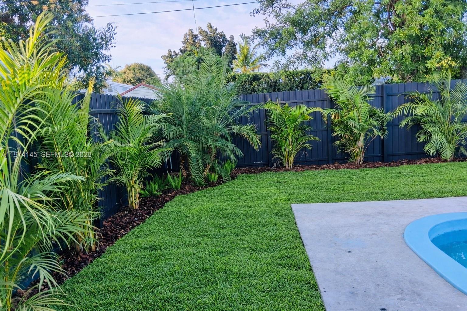 1645 NE 180th St North Miami Beach, FL 33162