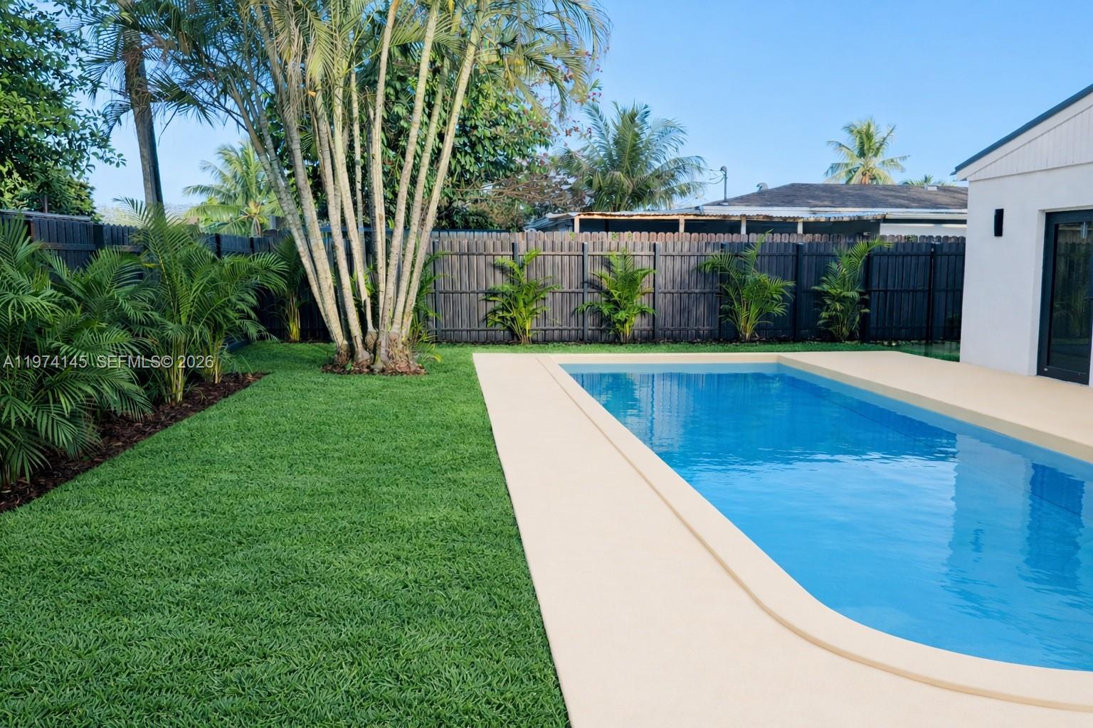 1645 NE 180th St North Miami Beach, FL 33162