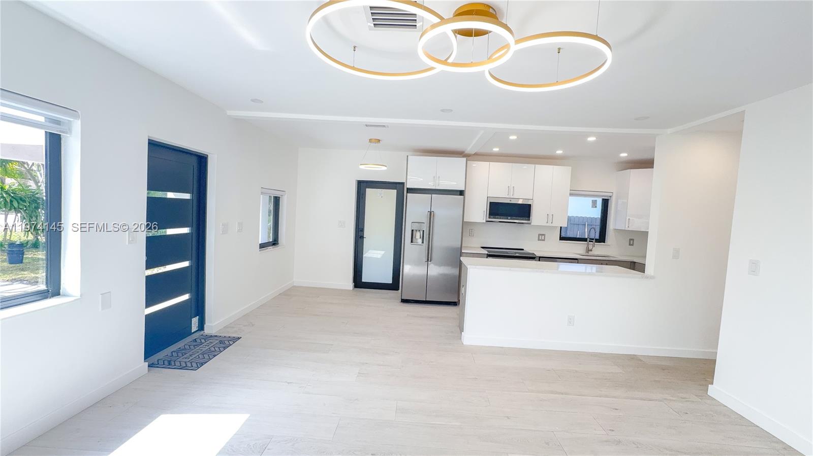 1645 NE 180th St North Miami Beach, FL 33162