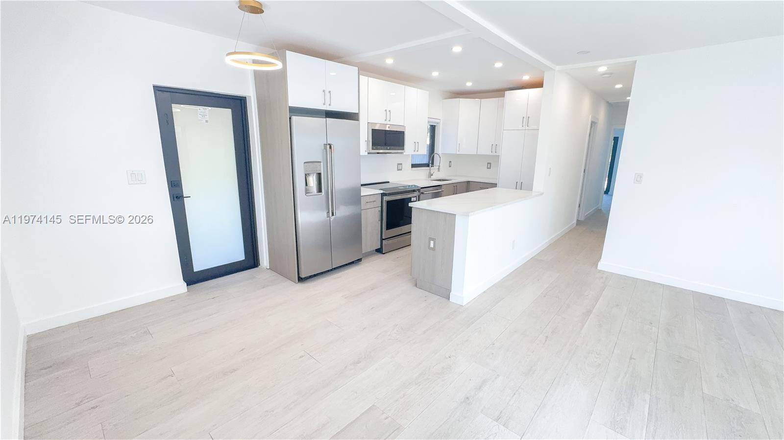 1645 NE 180th St North Miami Beach, FL 33162