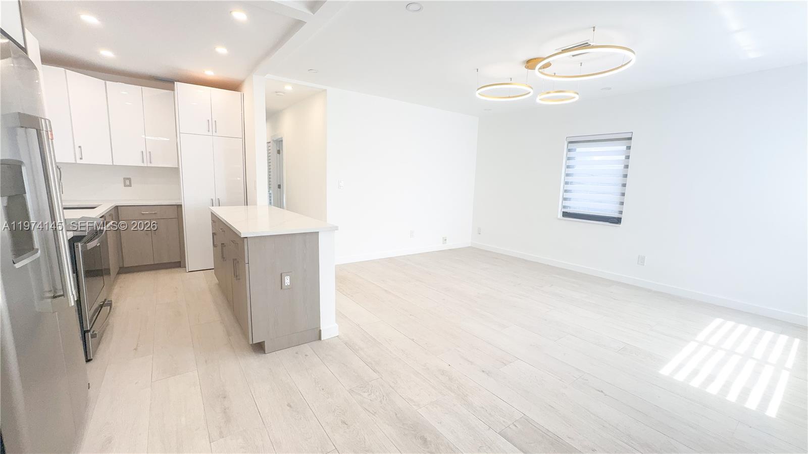 1645 NE 180th St North Miami Beach, FL 33162