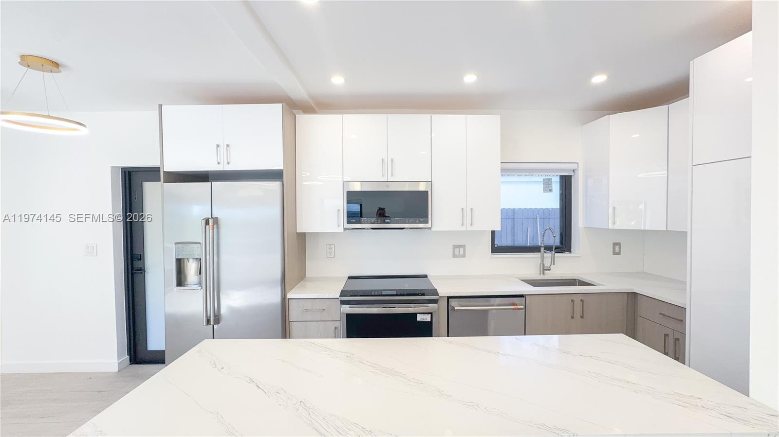 1645 NE 180th St North Miami Beach, FL 33162