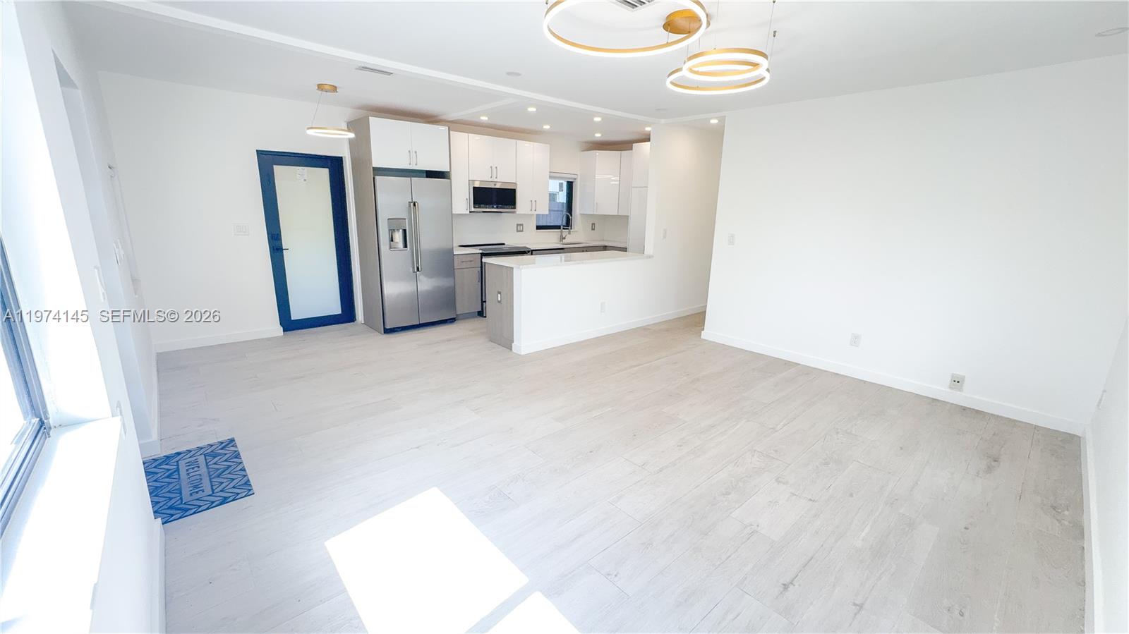 1645 NE 180th St North Miami Beach, FL 33162