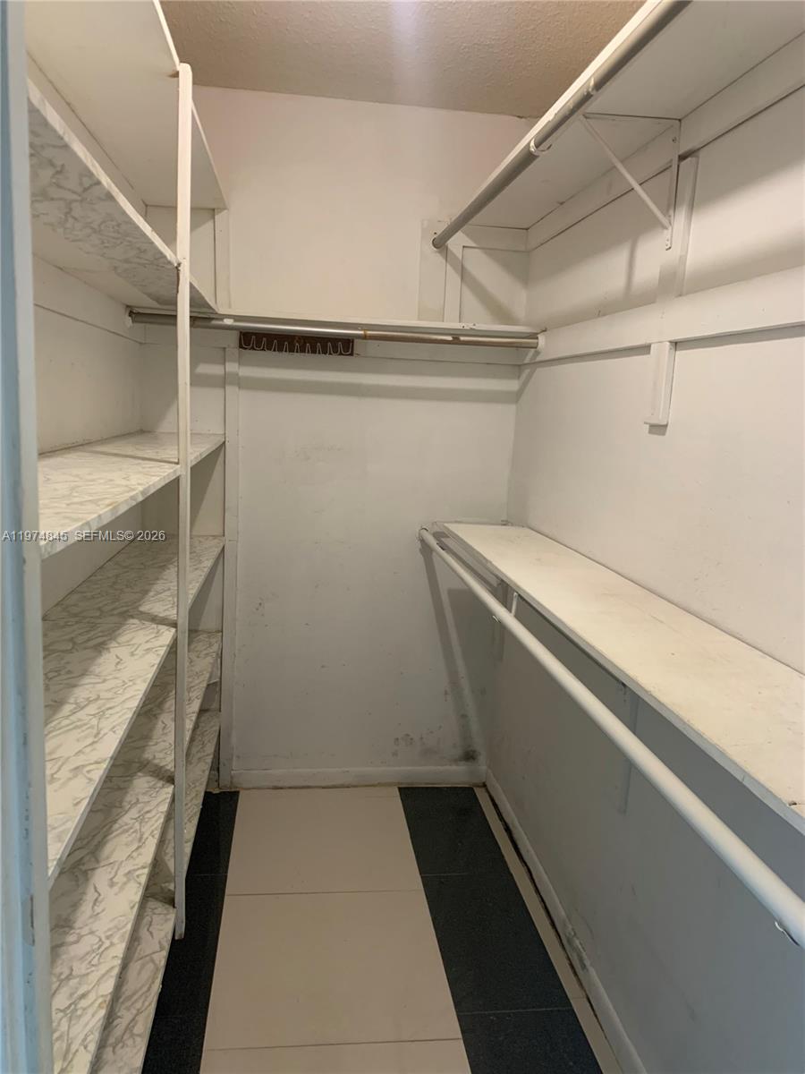 1700 NE 191st St #206 North Miami Beach, FL 33179