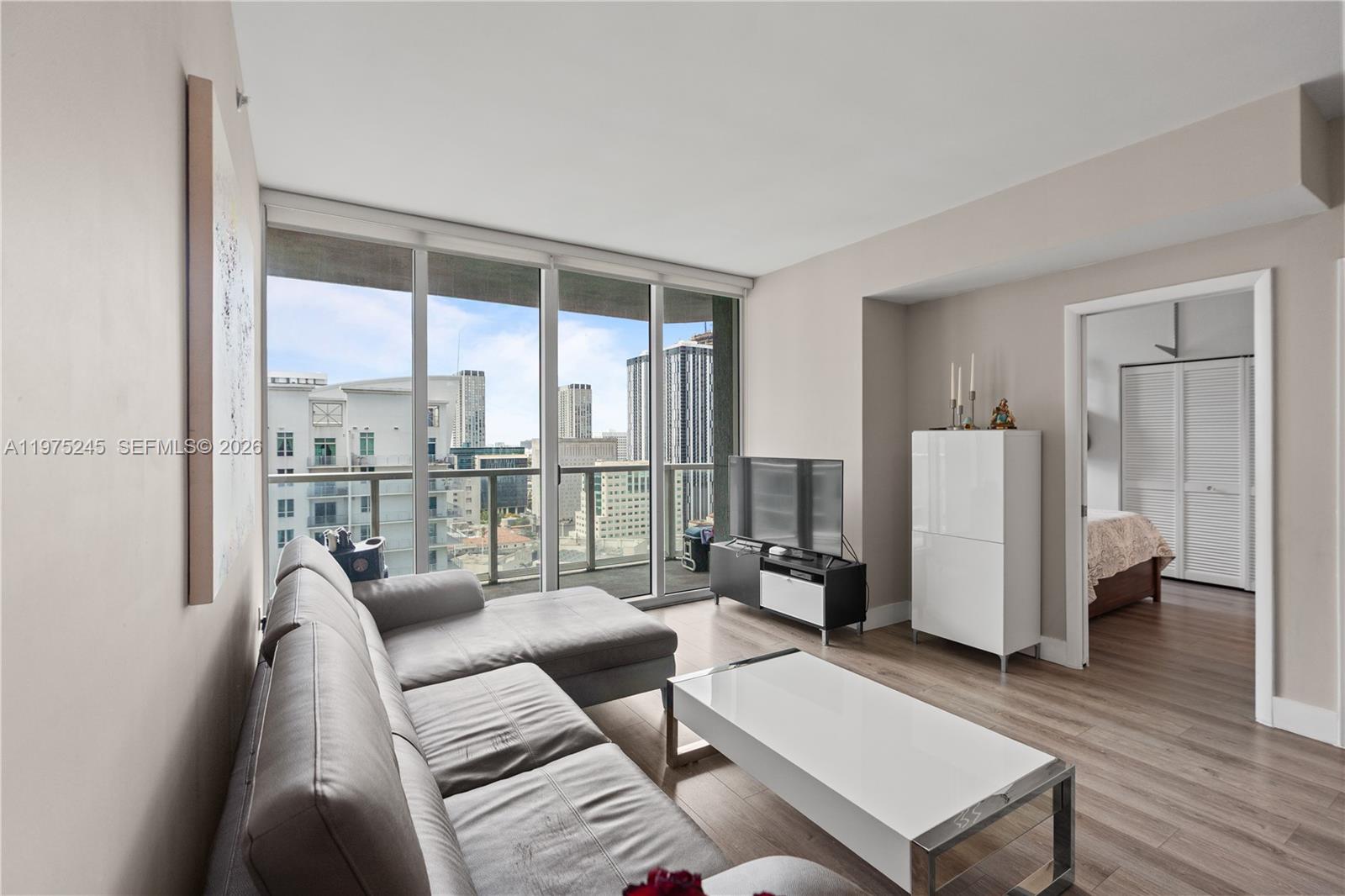 244 Biscayne Blvd #2410 Miami, FL 33132