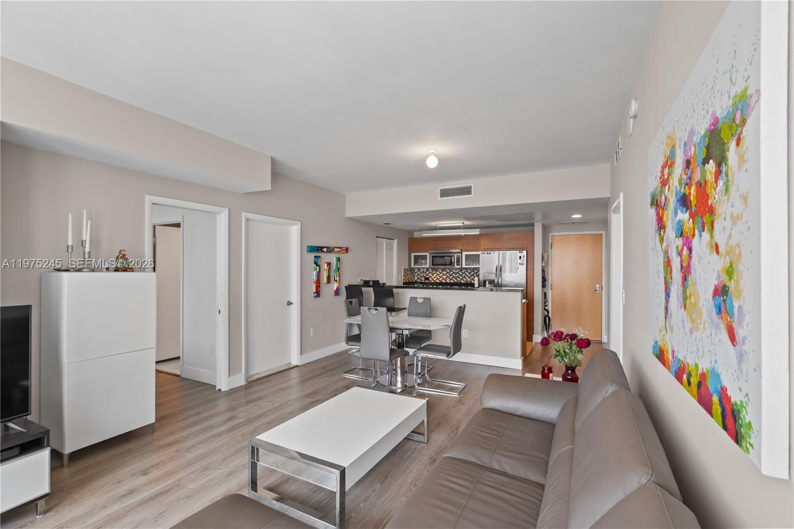 244 Biscayne Blvd #2410 Miami, FL 33132