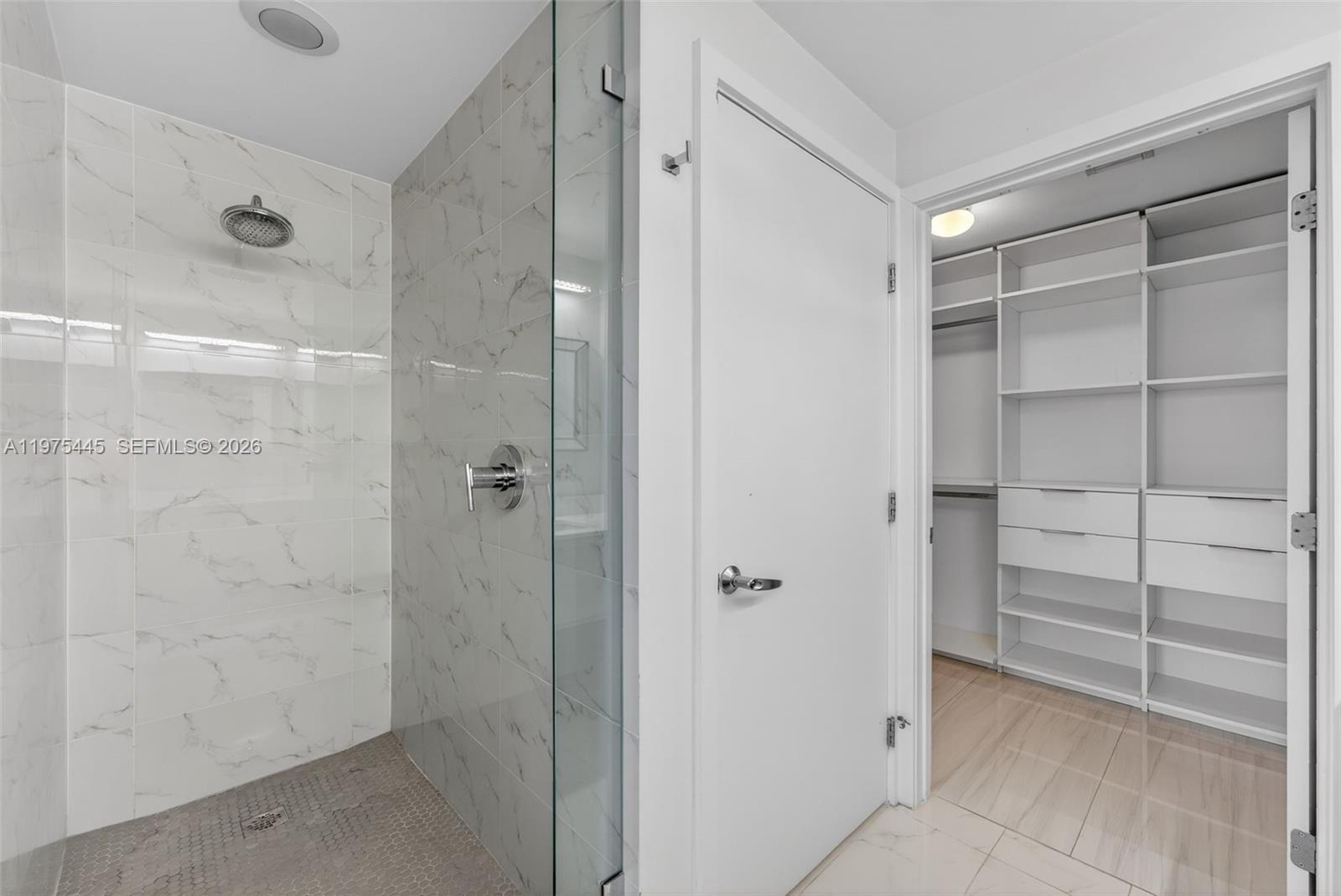 16385 Biscayne Blvd #2920 North Miami Beach, FL 33160