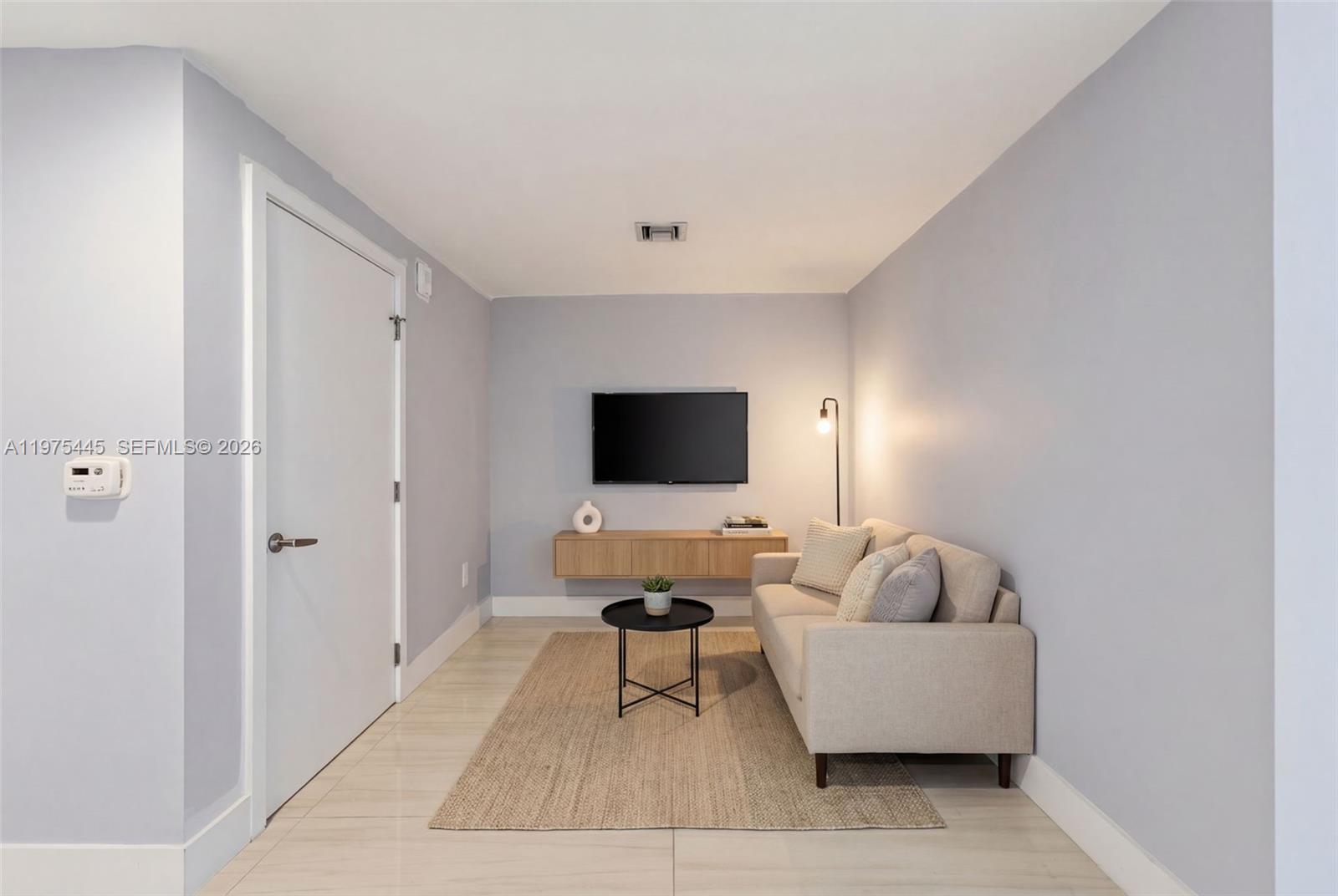 16385 Biscayne Blvd #2920 North Miami Beach, FL 33160