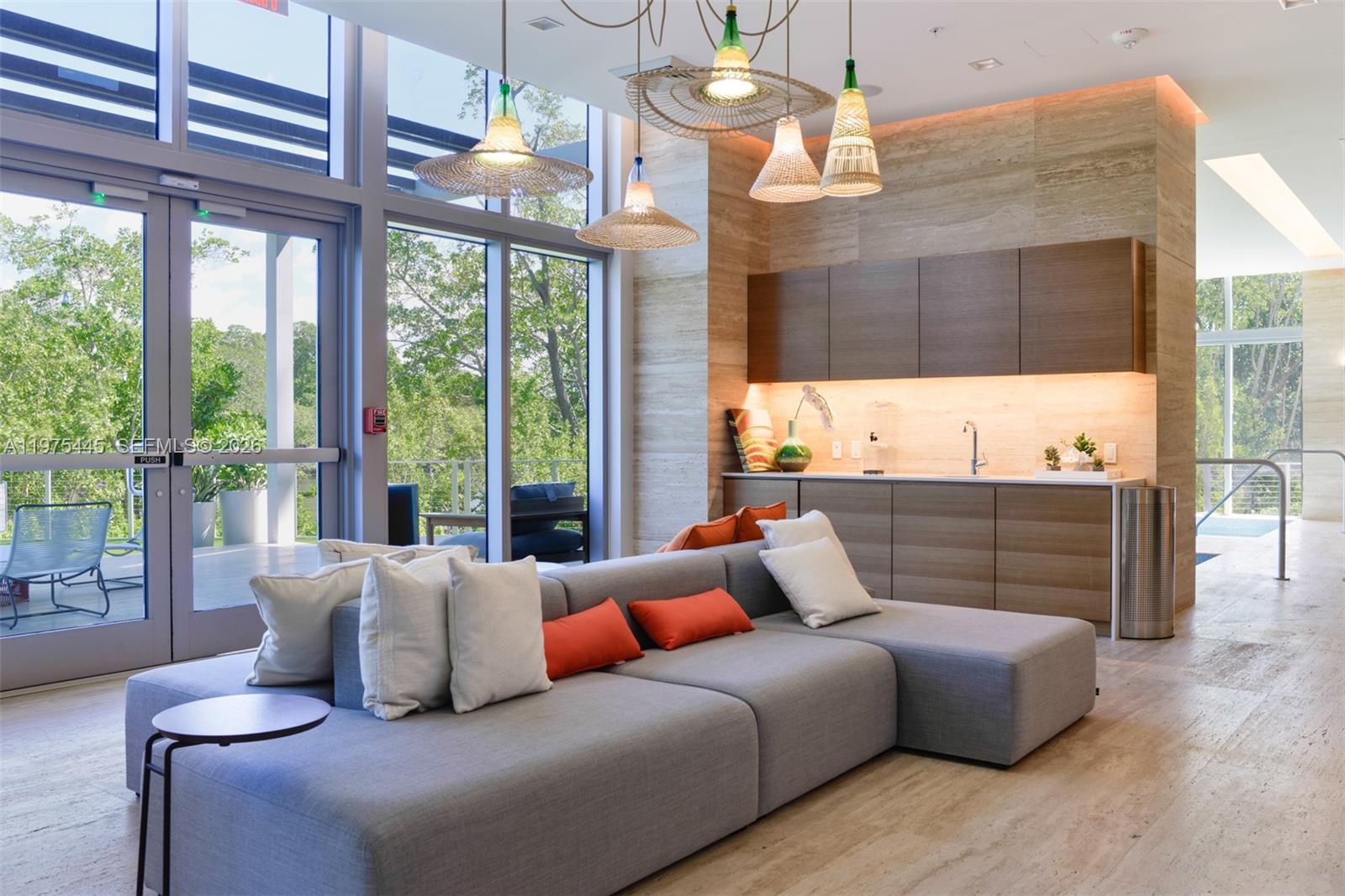 16385 Biscayne Blvd #2920 North Miami Beach, FL 33160