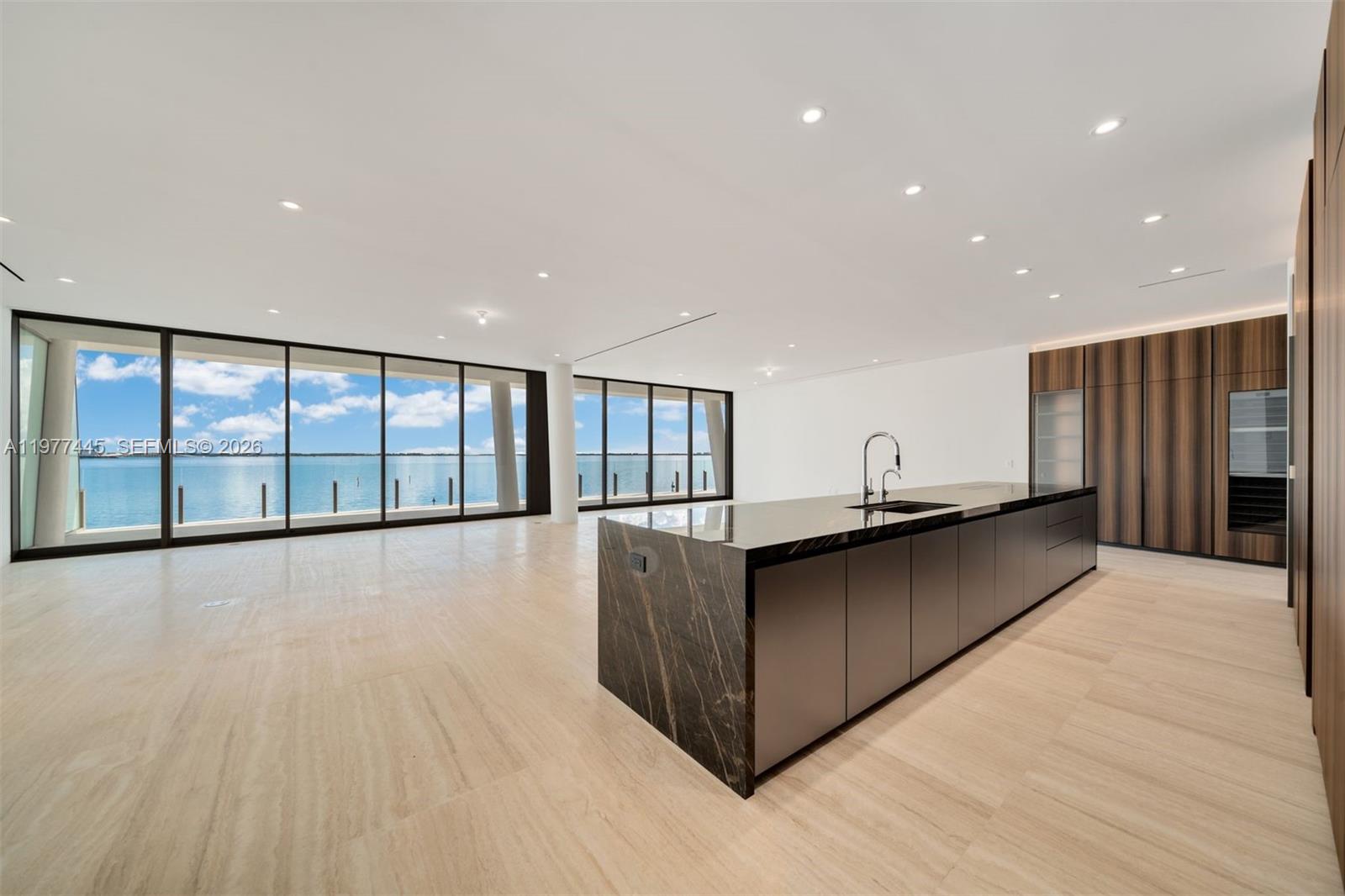 5 Grove Isle Dr #M403 Coconut Grove, FL 33133