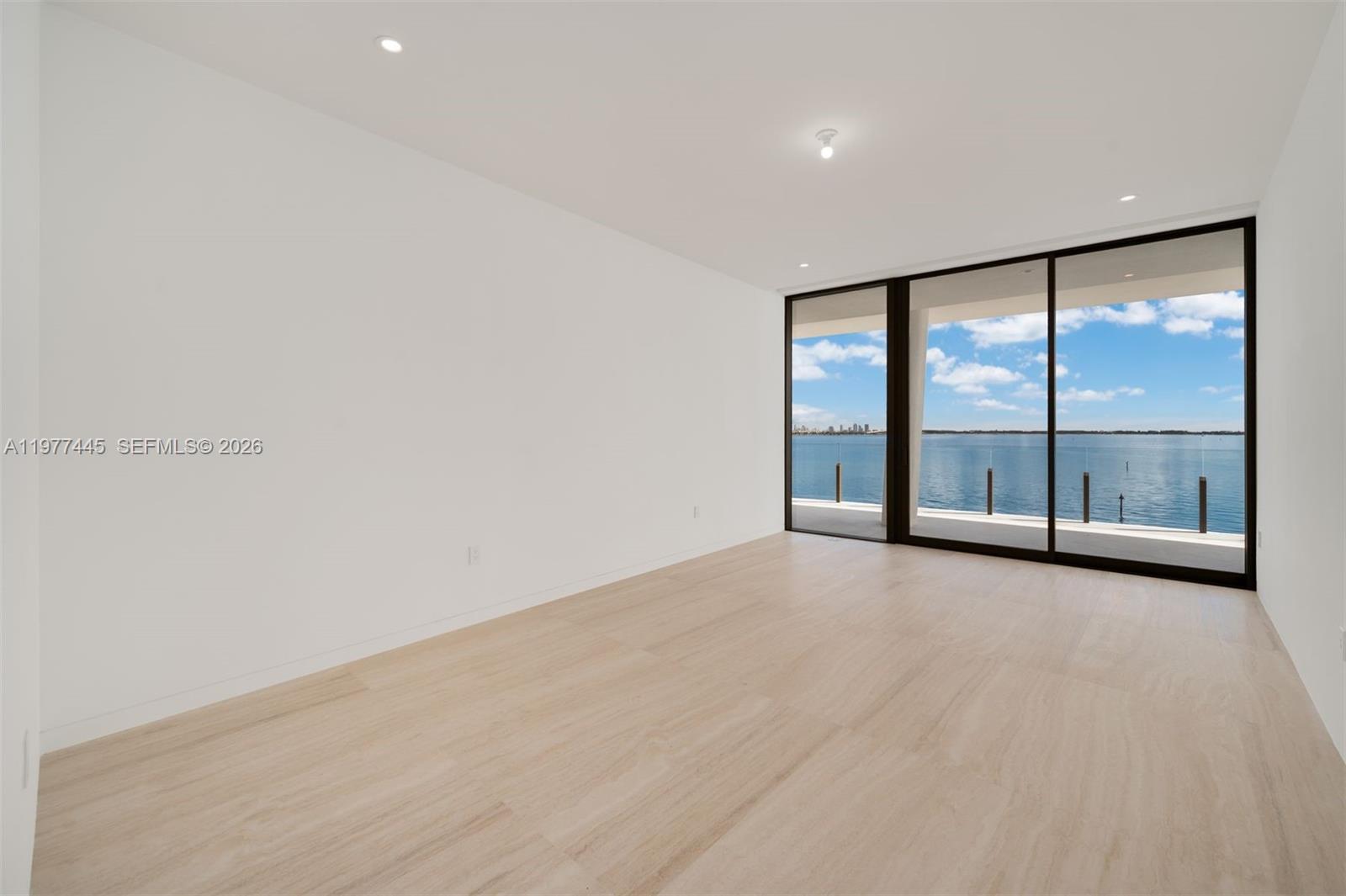 5 Grove Isle Dr #M403 Coconut Grove, FL 33133