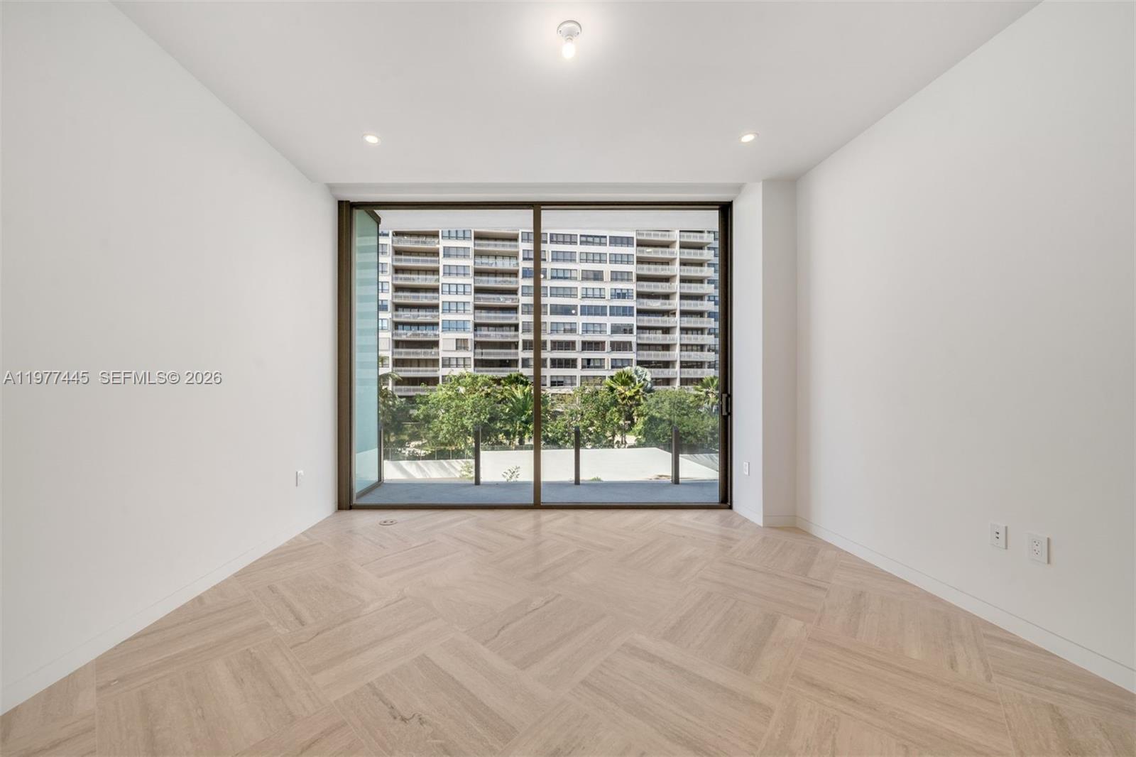 5 Grove Isle Dr #M403 Coconut Grove, FL 33133