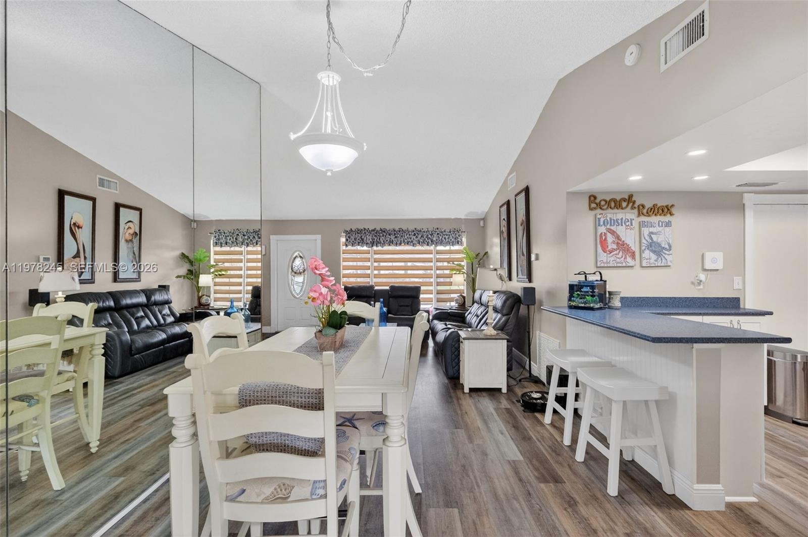 9291 NW 11th Ct Pembroke Pines, FL 33024