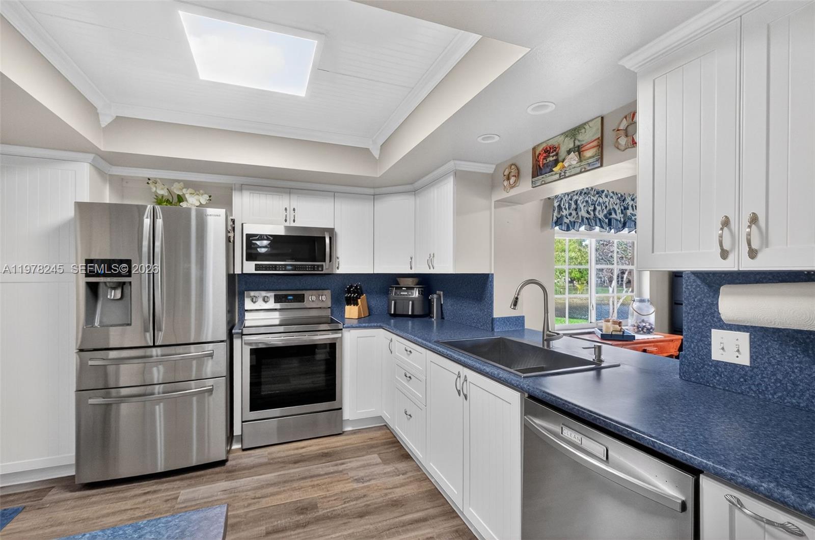 9291 NW 11th Ct Pembroke Pines, FL 33024