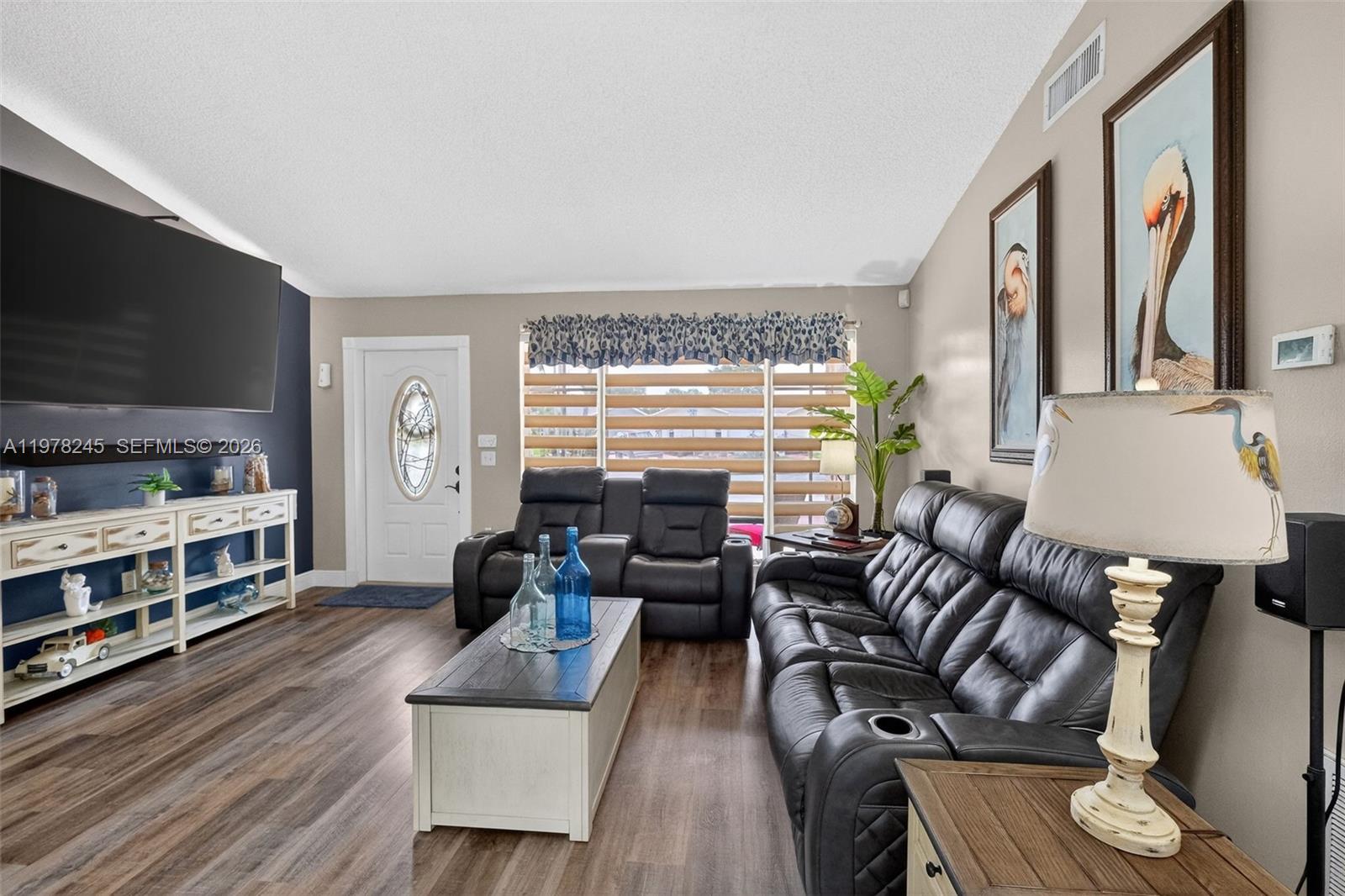 9291 NW 11th Ct Pembroke Pines, FL 33024