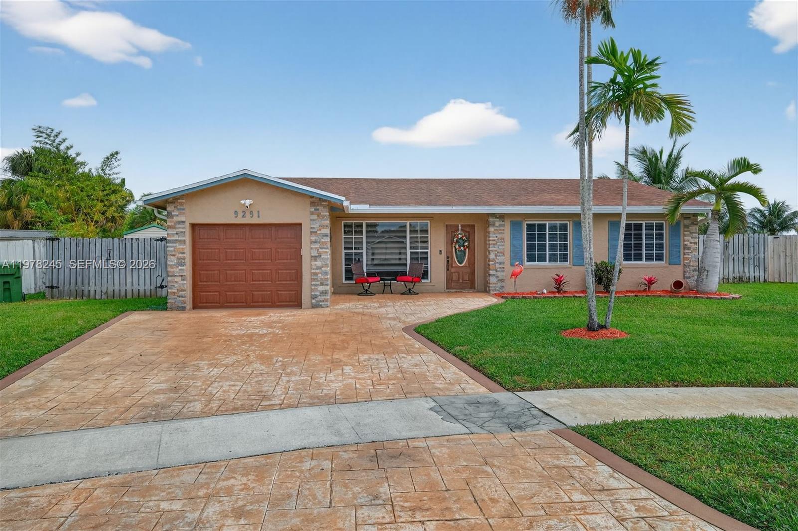9291 NW 11th Ct Pembroke Pines, FL 33024