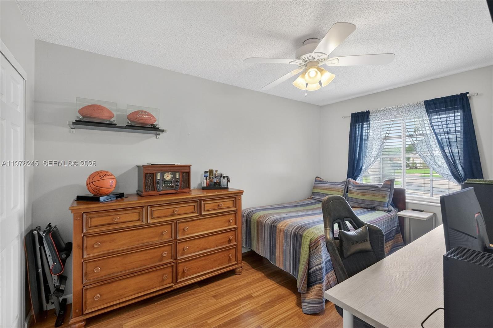 9291 NW 11th Ct Pembroke Pines, FL 33024