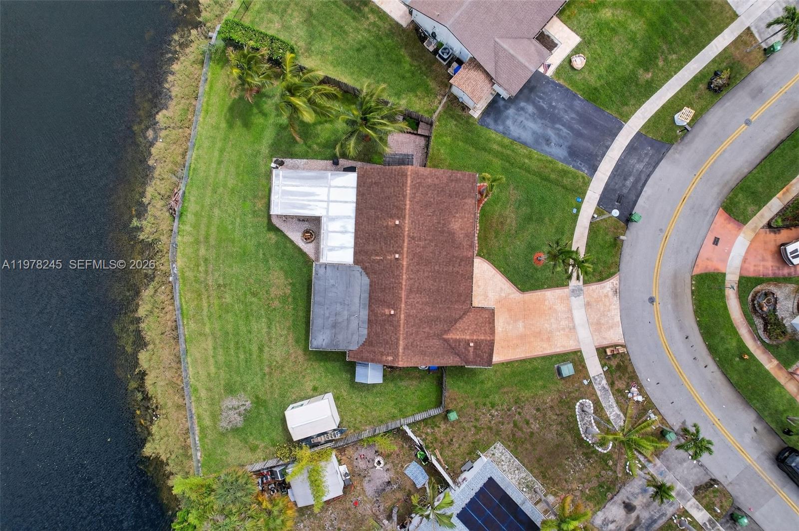 9291 NW 11th Ct Pembroke Pines, FL 33024