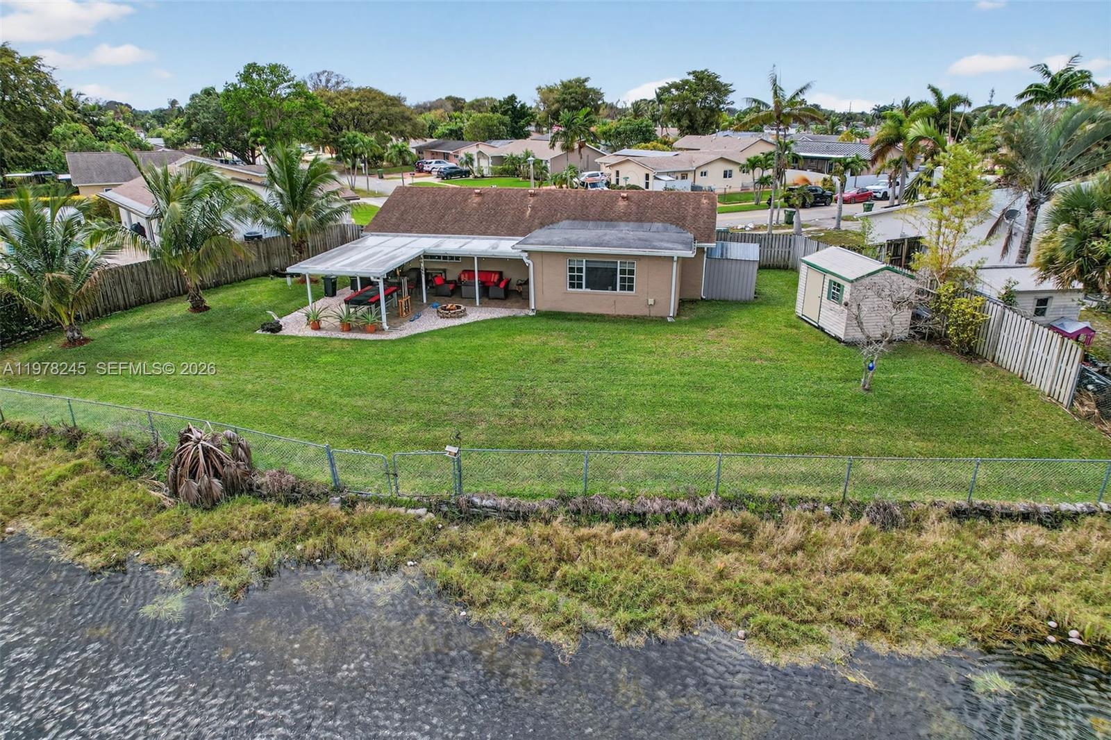 9291 NW 11th Ct Pembroke Pines, FL 33024