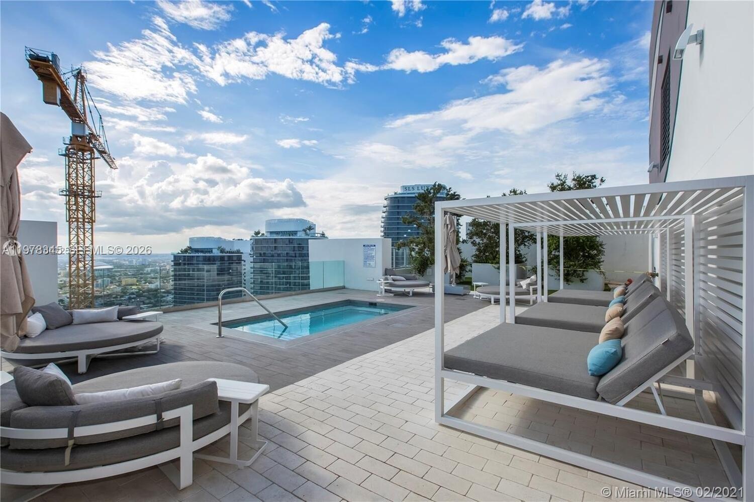 1010 Brickell Ave #4208 Miami, FL 33131