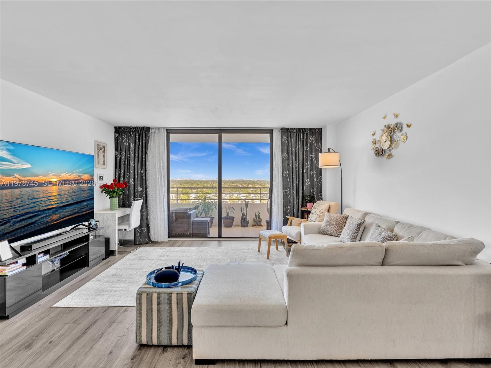 2500 Parkview Dr #1108 Hallandale Beach, FL 33009