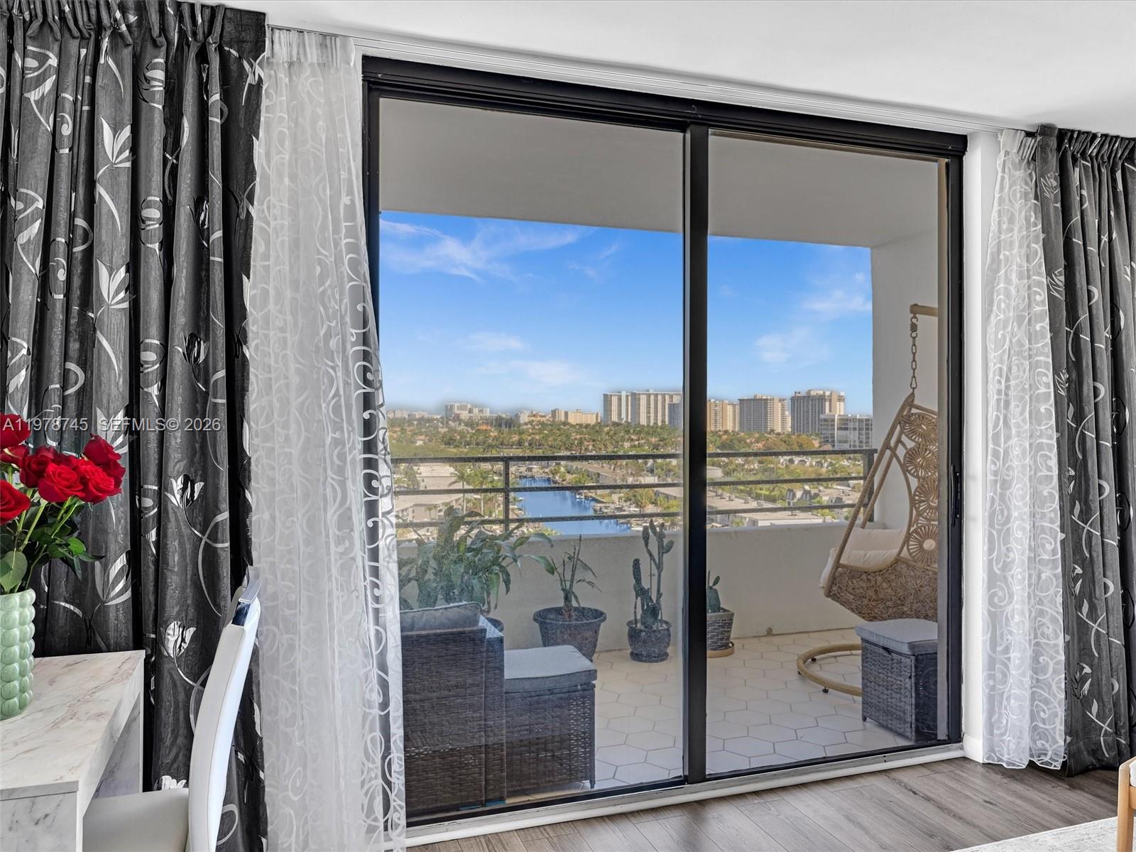 2500 Parkview Dr #1108 Hallandale Beach, FL 33009