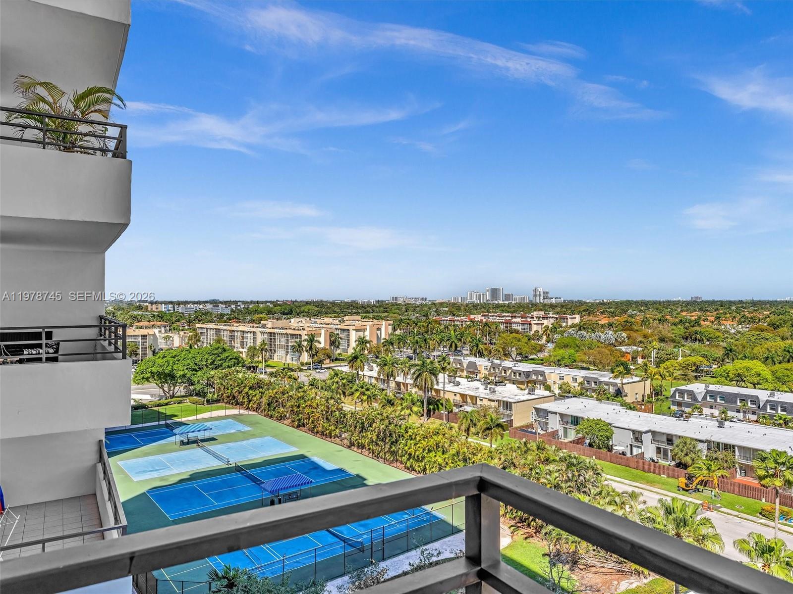 2500 Parkview Dr #1108 Hallandale Beach, FL 33009