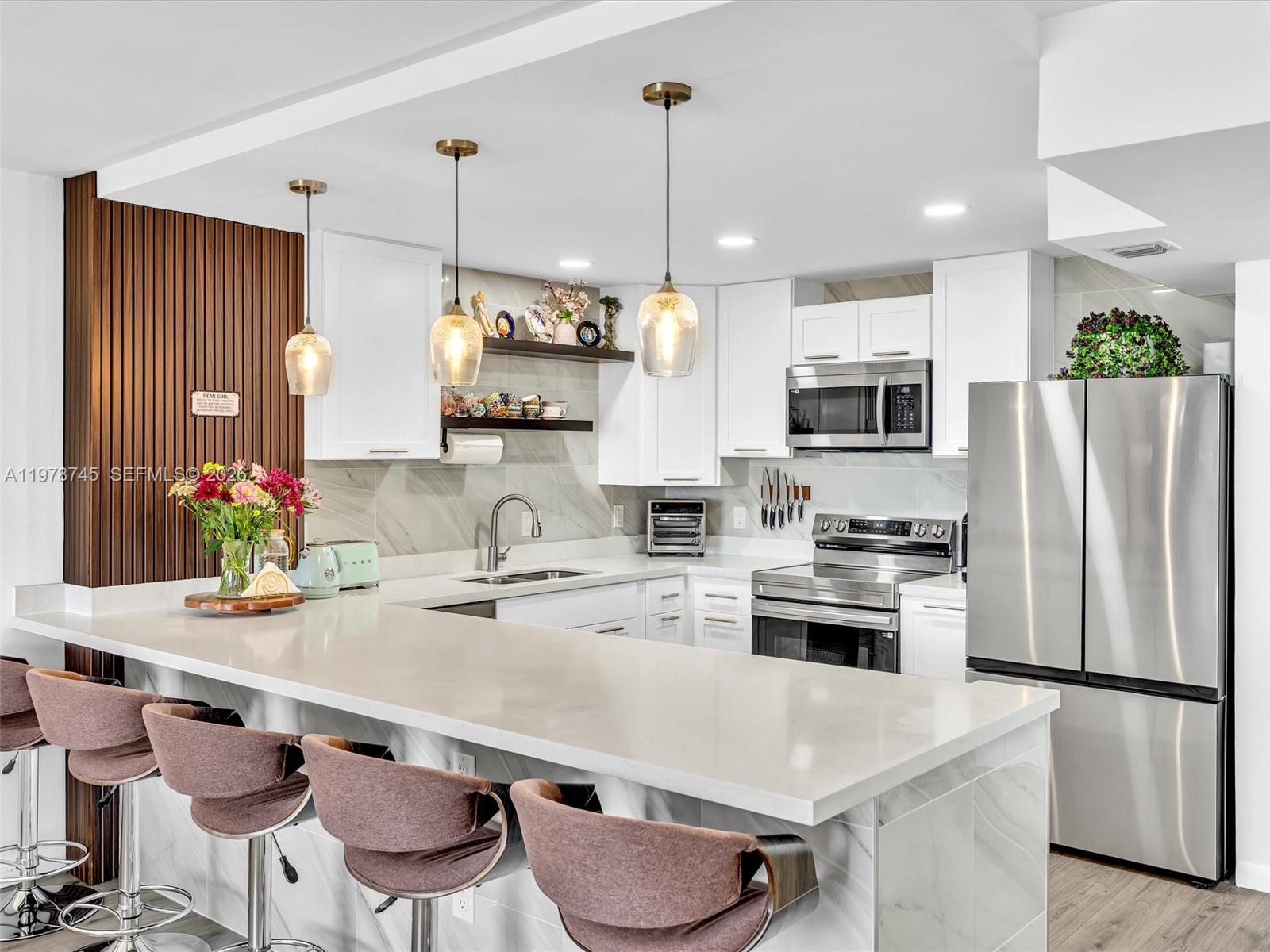 2500 Parkview Dr #1108 Hallandale Beach, FL 33009