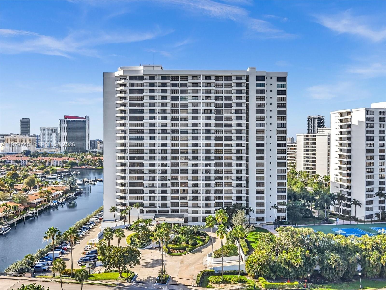 2500 Parkview Dr #1108 Hallandale Beach, FL 33009