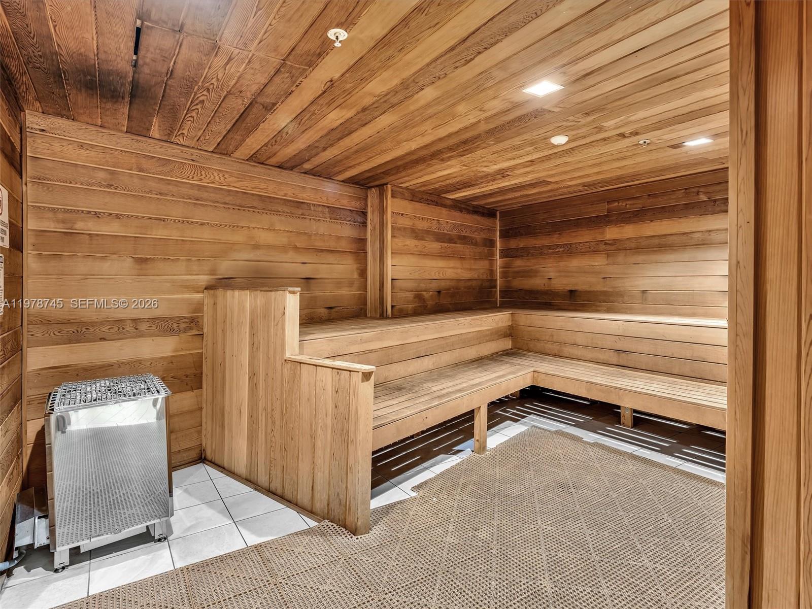 2500 Parkview Dr #1108 Hallandale Beach, FL 33009