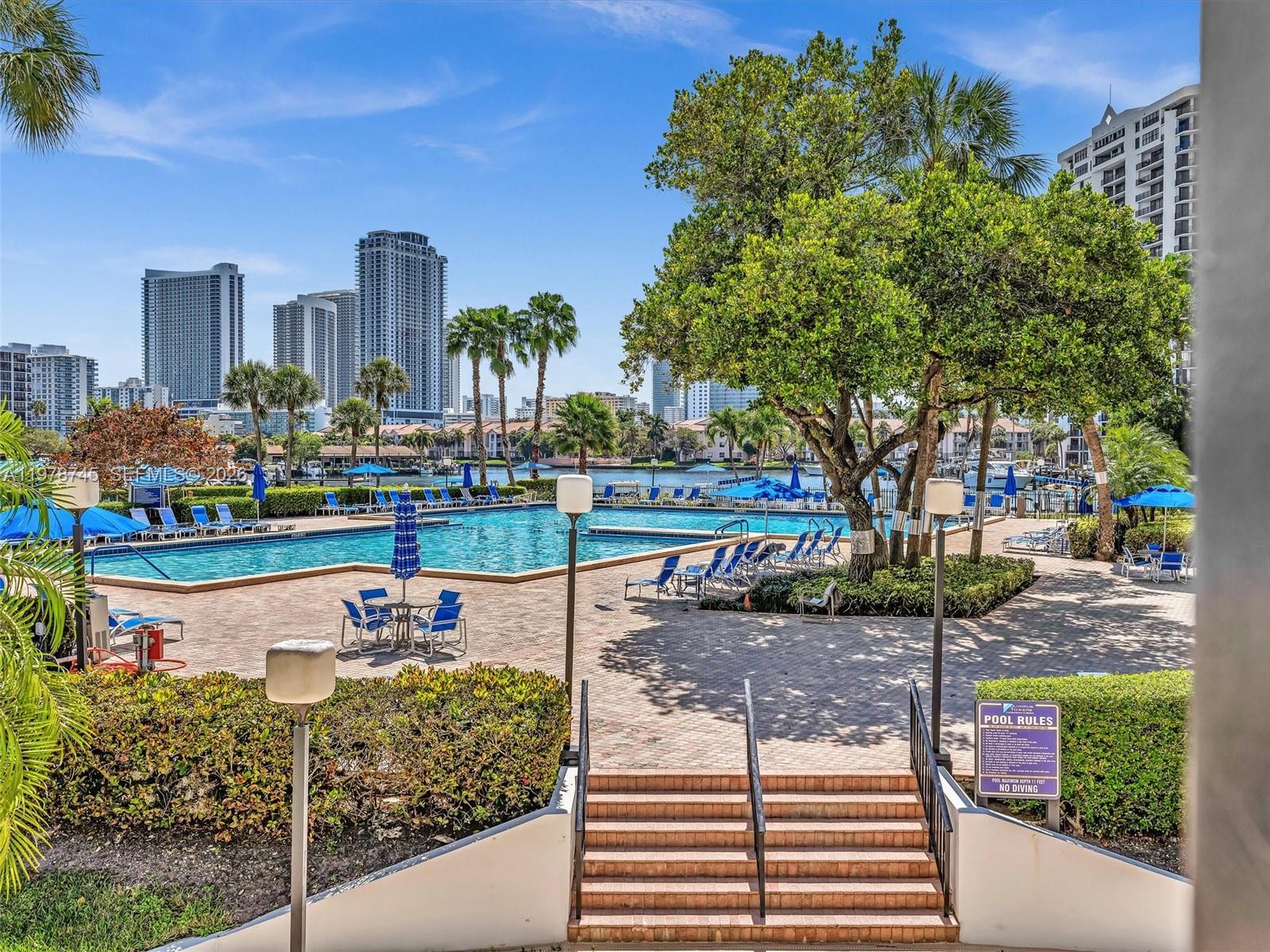 2500 Parkview Dr #1108 Hallandale Beach, FL 33009