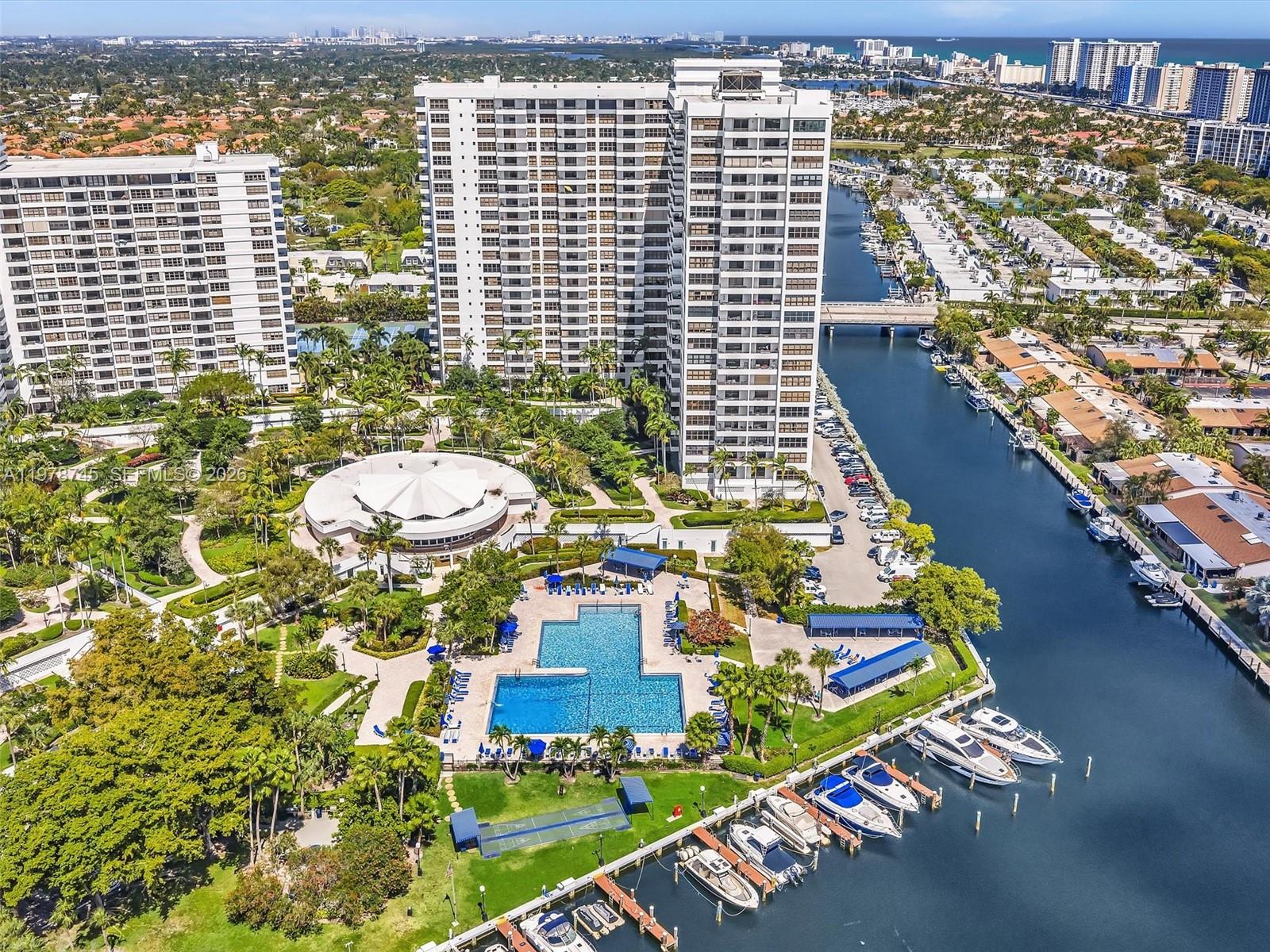 2500 Parkview Dr #1108 Hallandale Beach, FL 33009