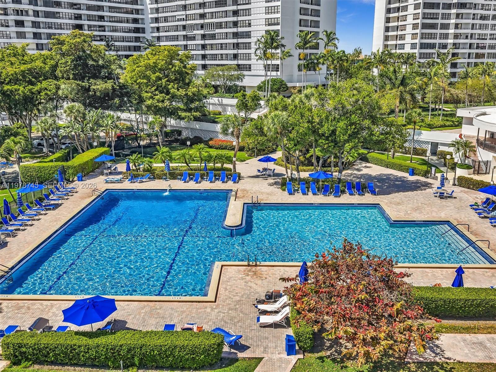 2500 Parkview Dr #1108 Hallandale Beach, FL 33009