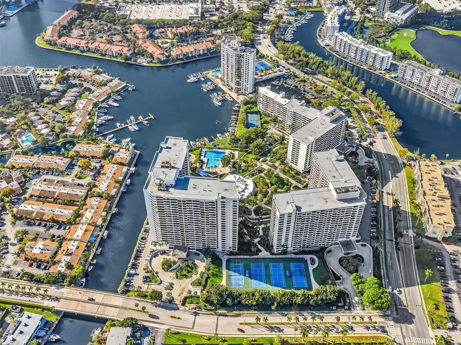 2500 Parkview Dr #1108 Hallandale Beach, FL 33009