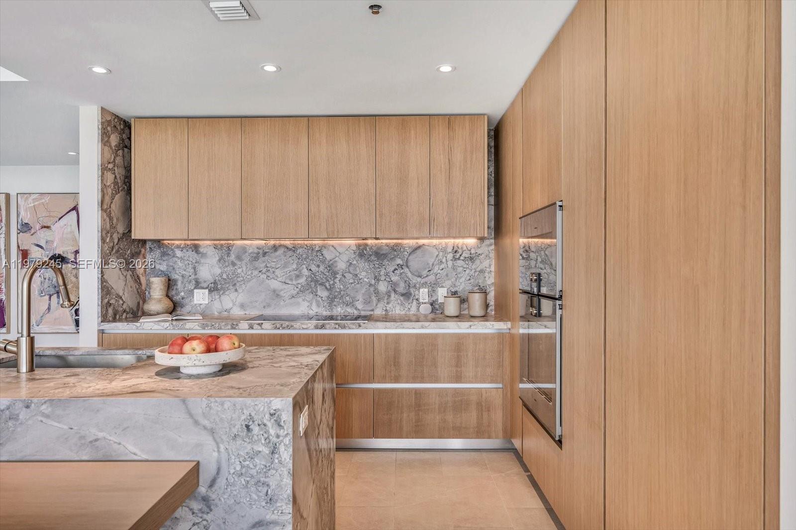 500 Alton Rd #903 Miami Beach, FL 33139