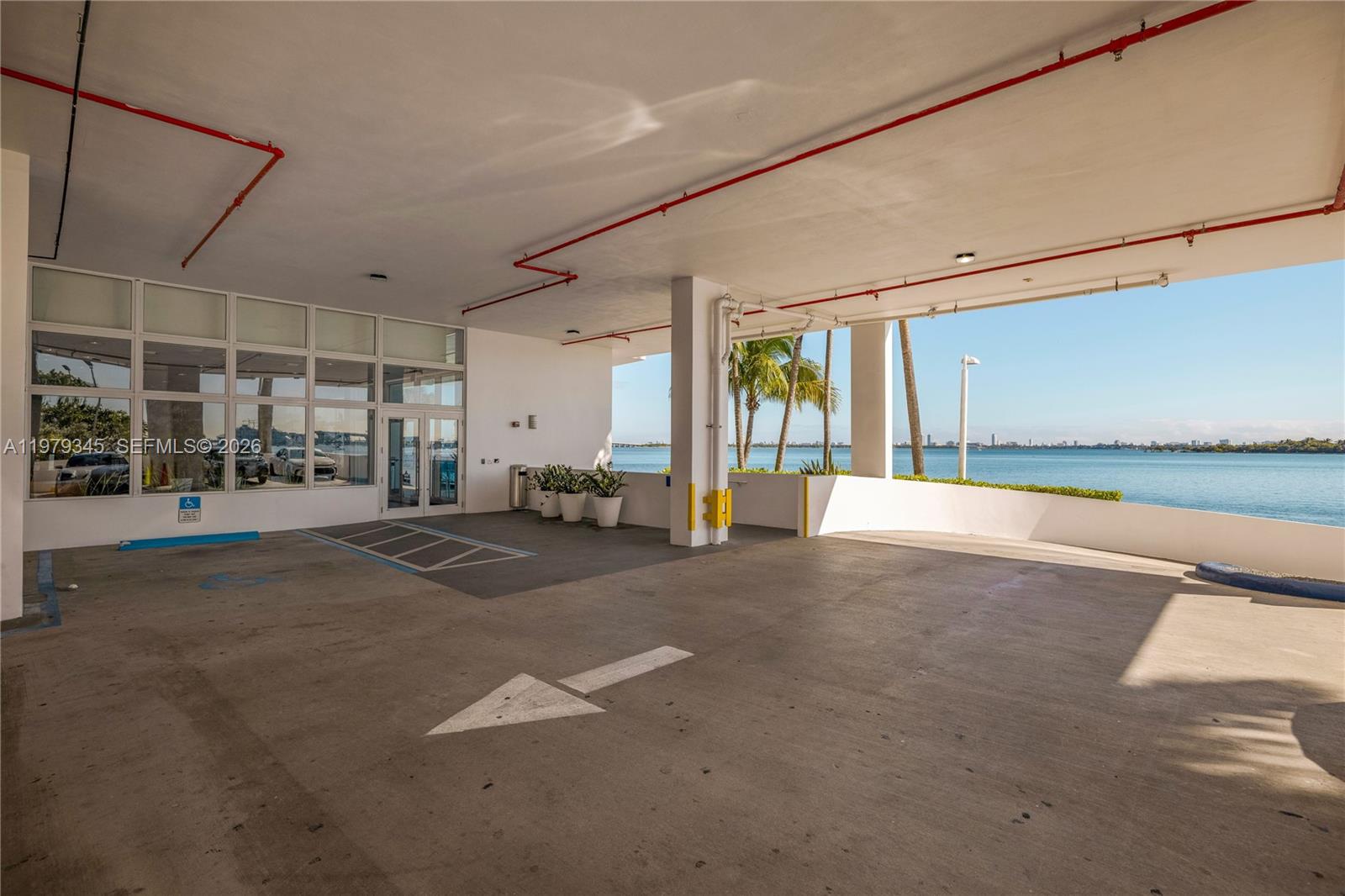 725 NE 22nd St #PH2F Miami, FL 33137