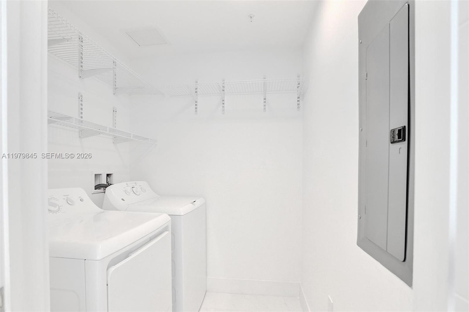 image Merrick Manor33