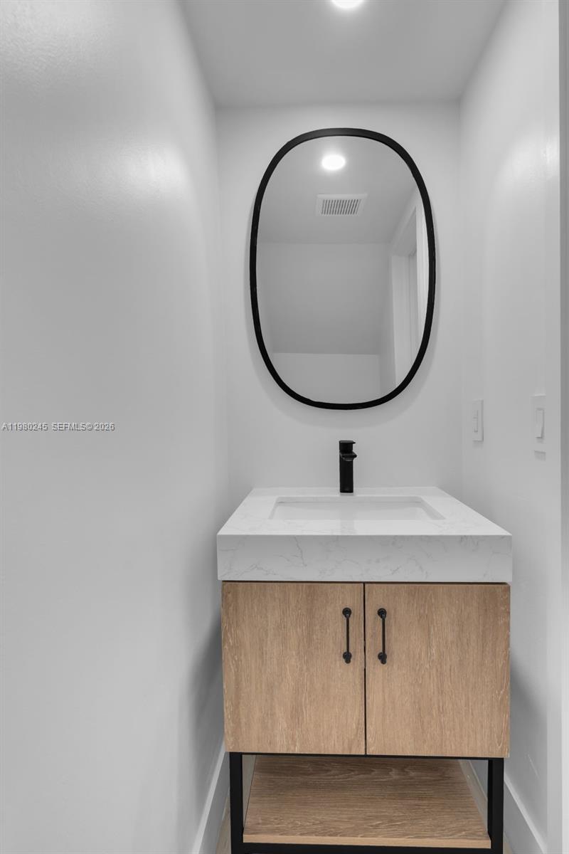 5750 Turin St #206 Coral Gables, FL 33146