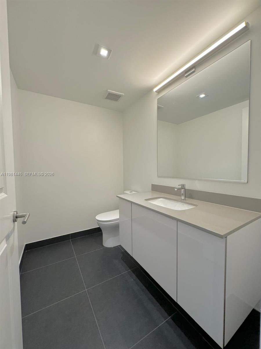 1600 NE 1st Ave #3511 Miami, FL 33132