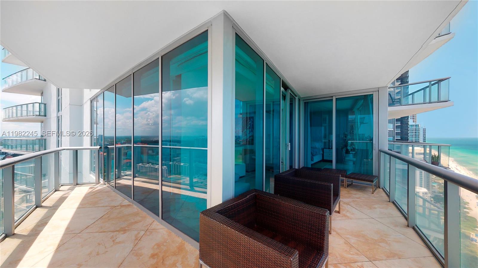 image Jade Beach18