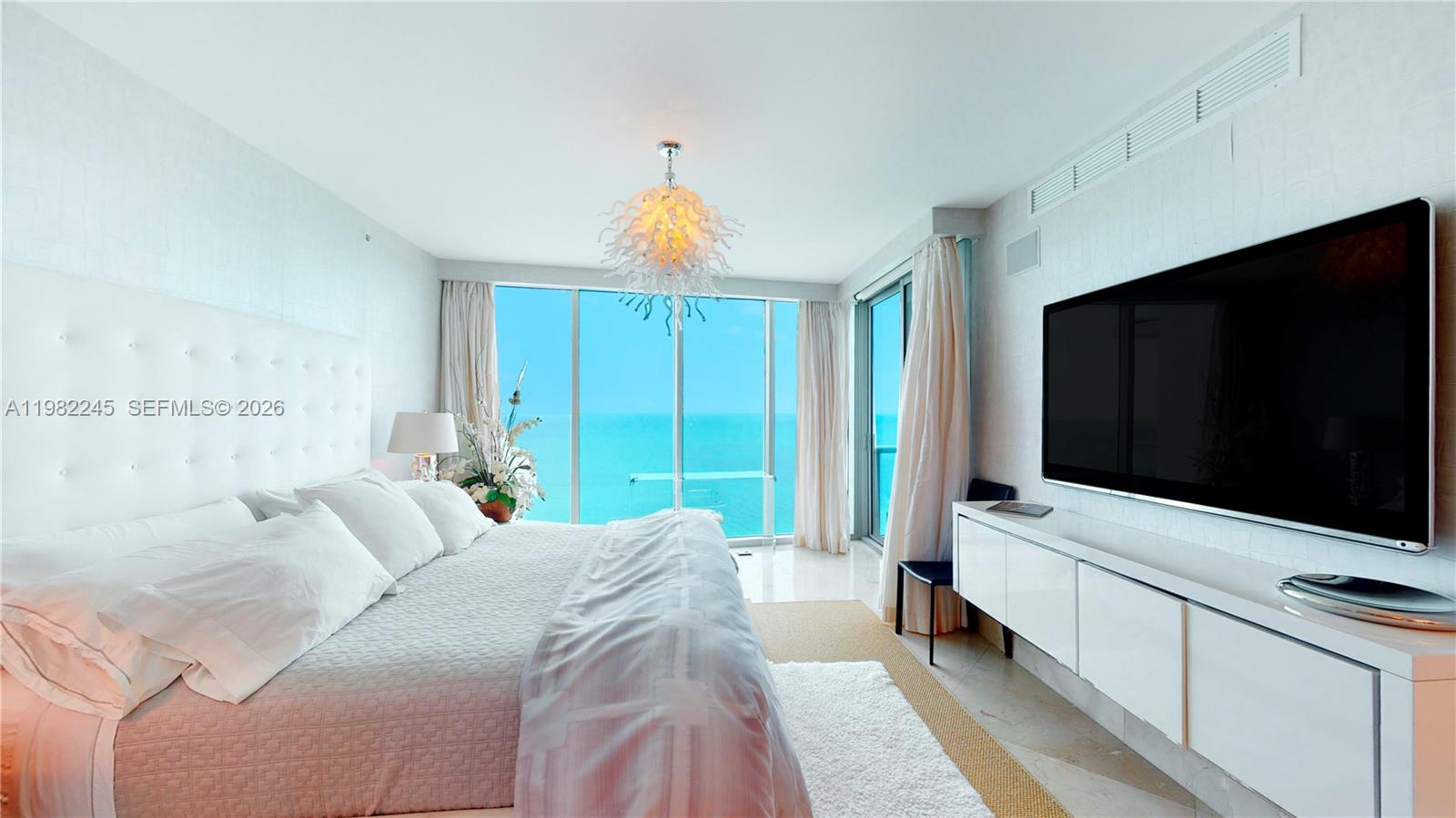 image Jade Beach5