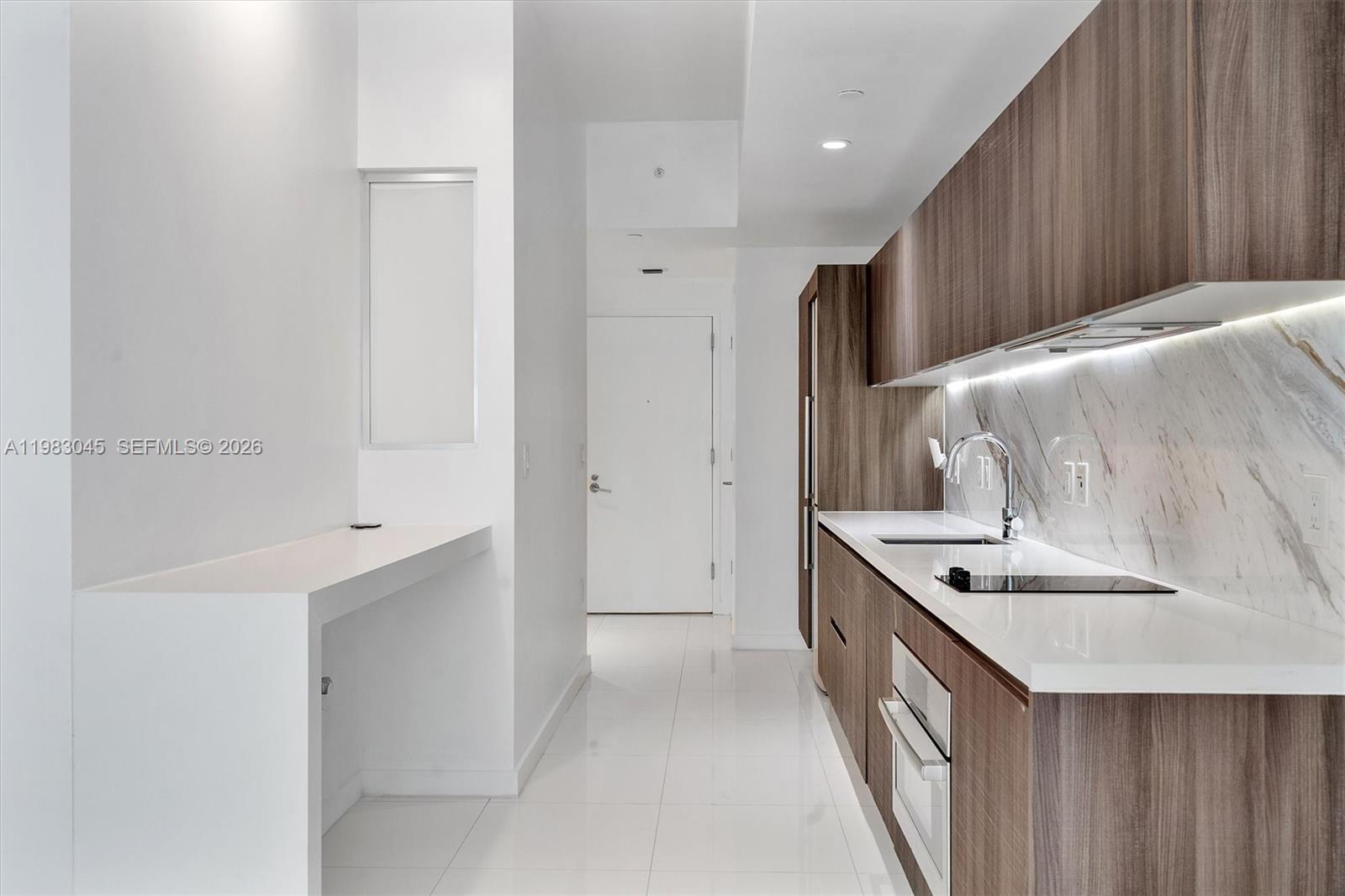 851 NE 1st Ave #307 Miami, FL 33132