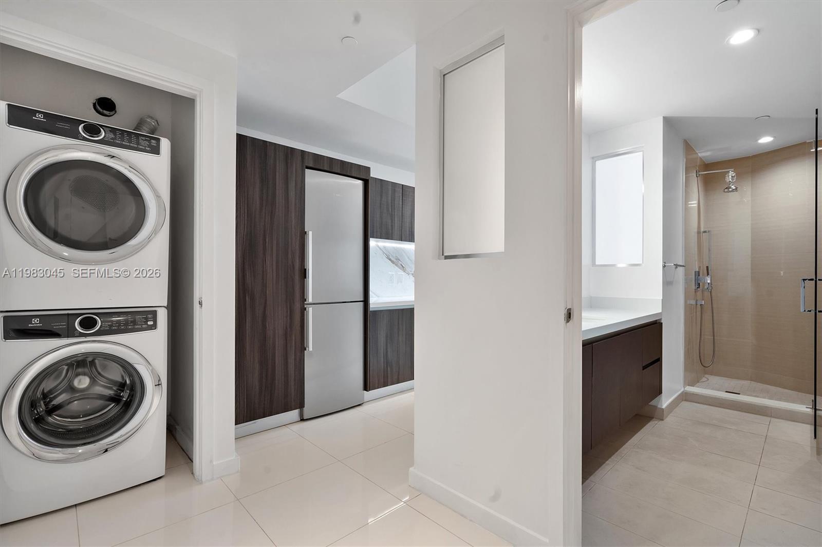 851 NE 1st Ave #307 Miami, FL 33132