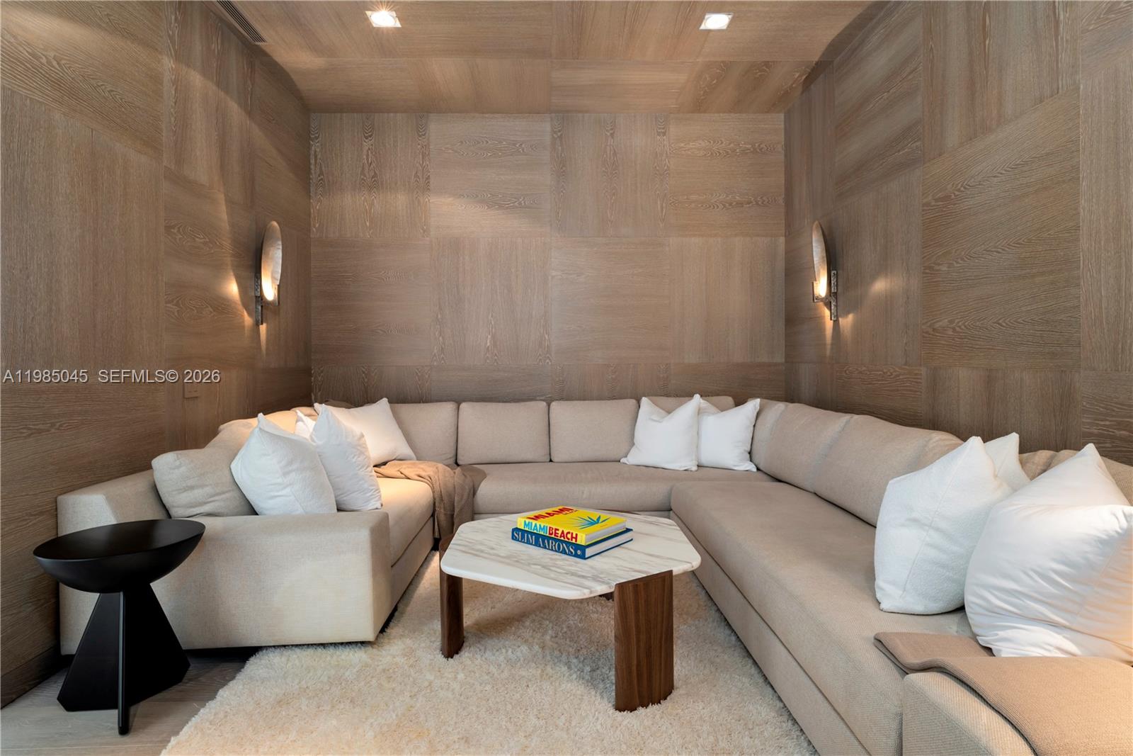 800 S Pointe Dr #901 Miami Beach, FL 33139